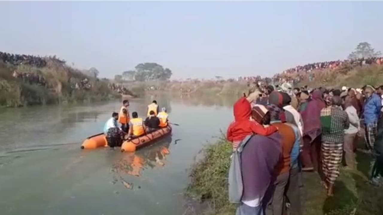 চন্দ্রকোনায় পিকনিকে এসে নিখোঁজ ৩ যুবক, উদ্ধার ১ মৃতদেহ