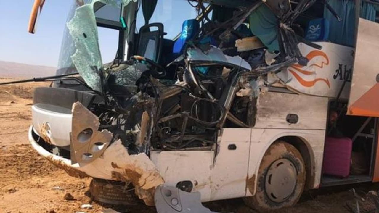 ഈജിപ്തിൽ വാഹനാപകടം; ഒരു ഇന്ത്യക്കാരന് ഉള്പ്പെടെ 28 പേര് മരിച്ചു, 32 പേർക്ക് പരിക്ക് ഈജിപ്തിൽ വാഹനാപകടം; ഒരു ഇന്ത്യക്കാരന് ഉള്പ്പെടെ 28 പേര് മരിച്ചു, 32 പേർക്ക് പരിക്ക്