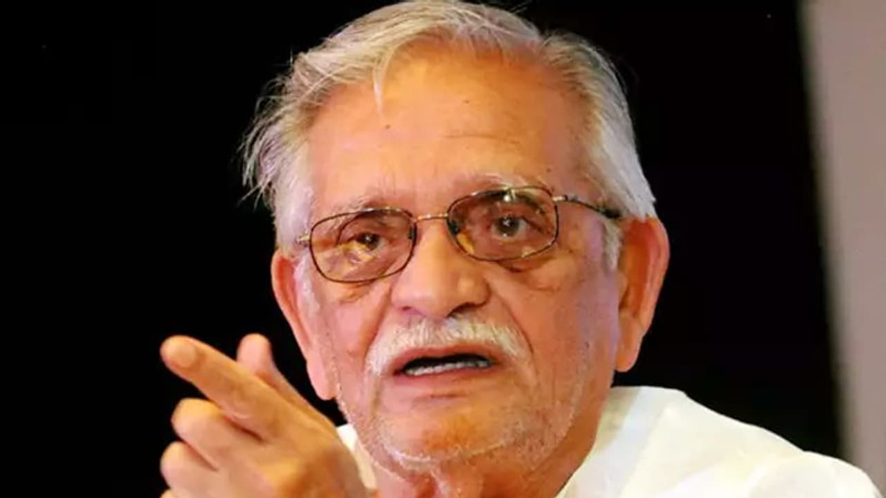 'দিল্লি হিংসা কেড়ে নিল ৯ বছরের শিশুর প্রাণ', কলমে ফুঁসে উঠলেন গুলজার 'দিল্লি হিংসা কেড়ে নিল ৯ বছরের শিশুর প্রাণ', কলমে ফুঁসে উঠলেন গুলজার