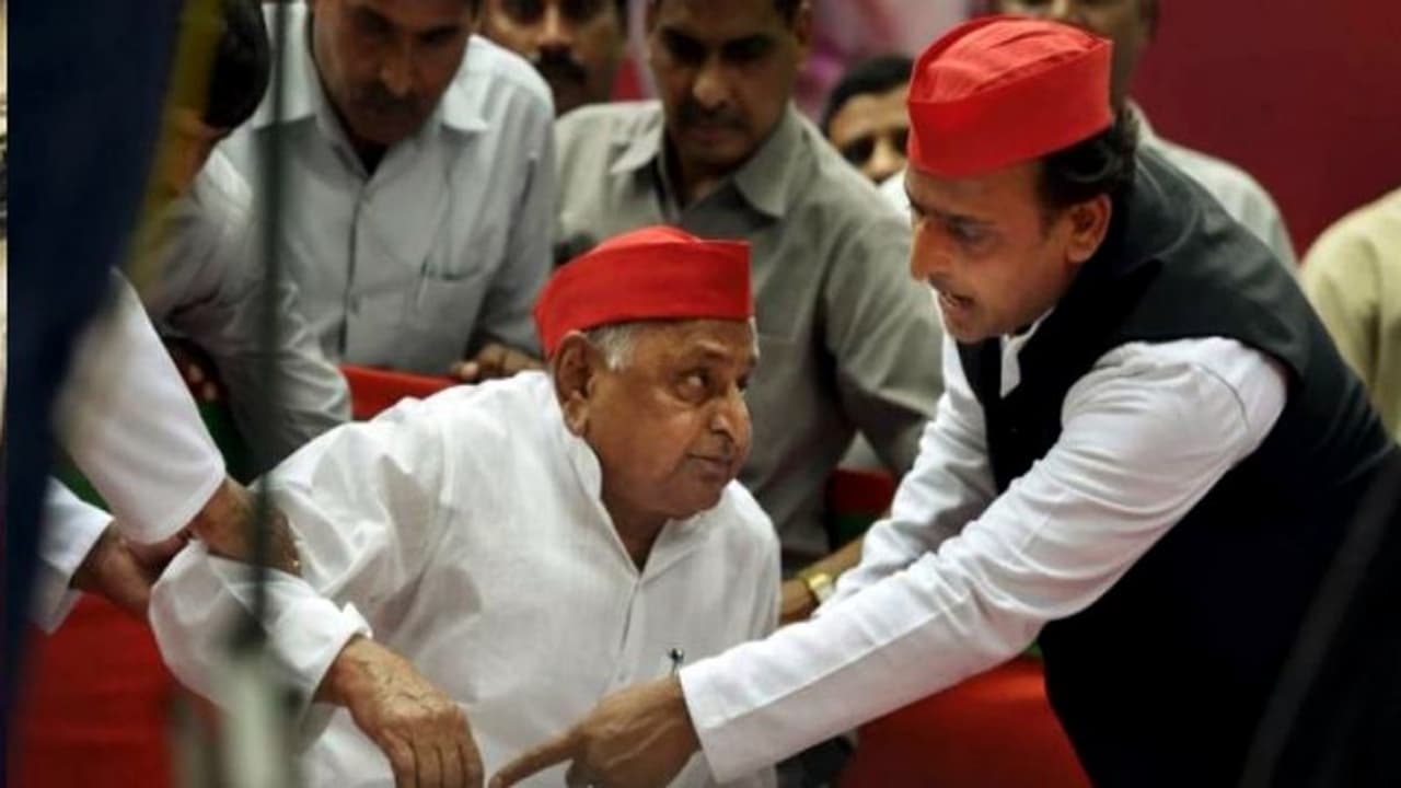 मुलायम सिंह यादव की तबीयत बिगड़ी, मुंबई में भर्ती; 20 दिसंबर को हुई थी सर्जरी मुलायम सिंह यादव की तबीयत बिगड़ी, मुंबई में भर्ती; 20 दिसंबर को हुई थी सर्जरी