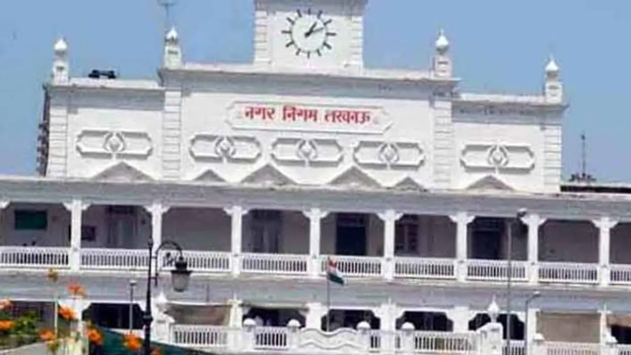 70 की उम्र, और जन्मप्रमाण पत्र बनवाने को लाइन में घंटो इन्तजार, CAA को लेकर इस भ्रम में जी रहे लोग 70 की उम्र, और जन्मप्रमाण पत्र बनवाने को लाइन में घंटो इन्तजार, CAA को लेकर इस भ्रम में जी रहे लोग