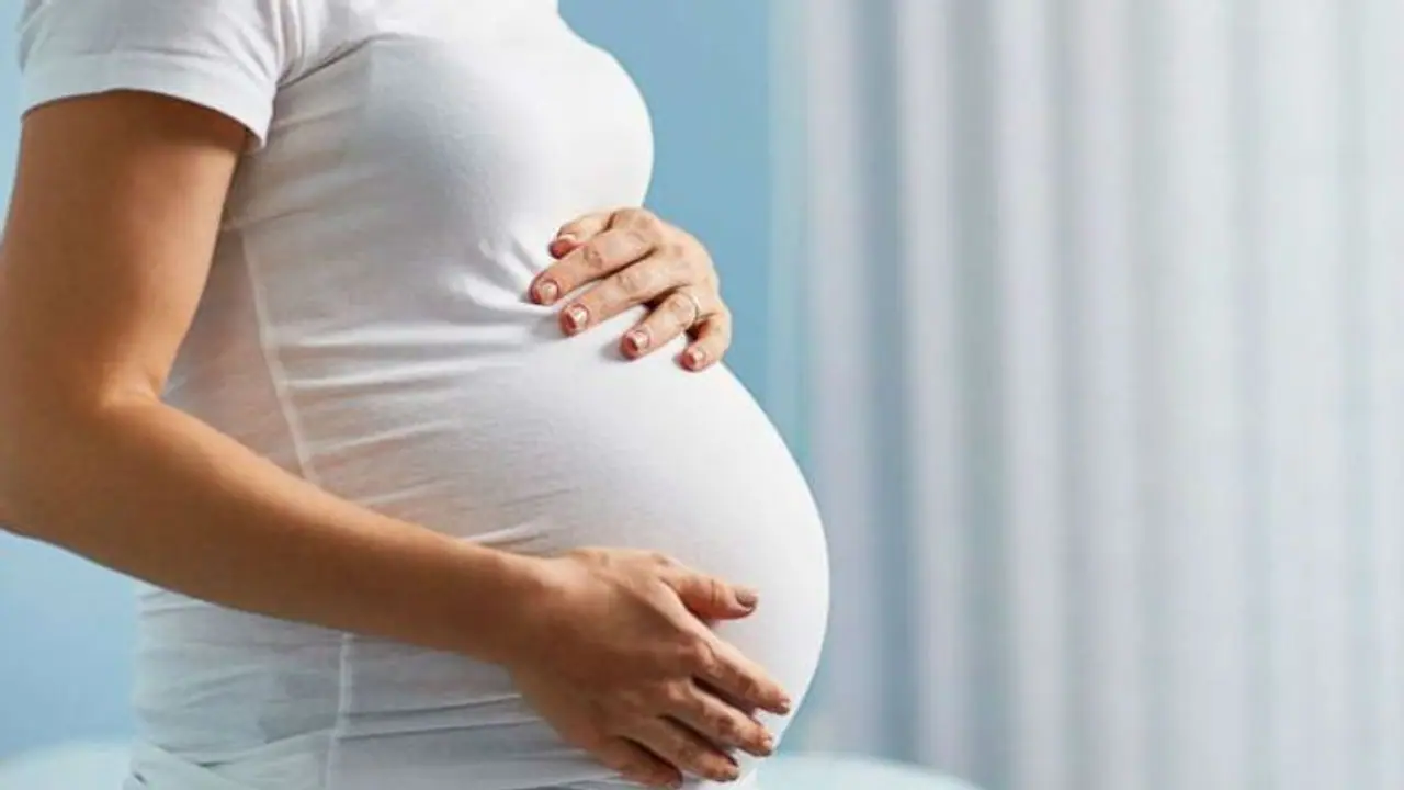 গর্ভবতীদের করোনা টিকায় ছাড়, শিশুদের কোভিড টিকা নিয়ে চিন্তাভাবনা কেন্দ্রের গর্ভবতীদের করোনা টিকায় ছাড়, শিশুদের কোভিড টিকা নিয়ে চিন্তাভাবনা কেন্দ্রের