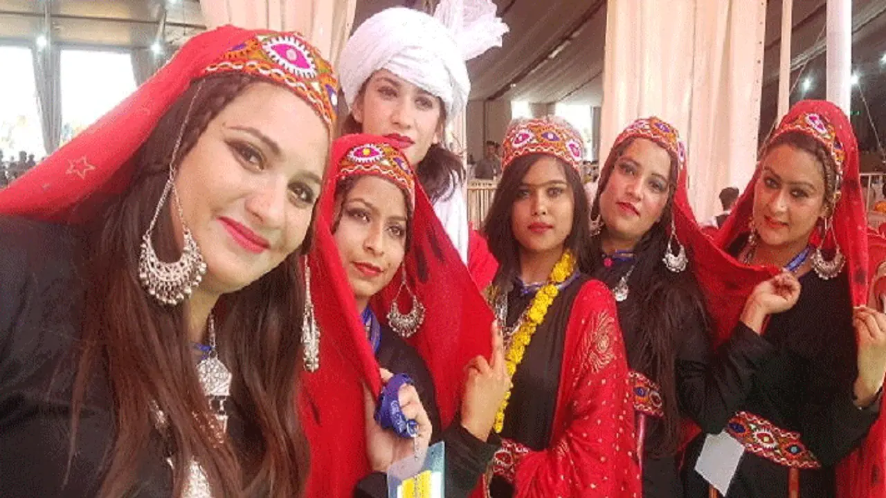 कश्मीरी लड़कियों को यहां आने से पहले सता रहा था डर, बोलीं हम गलत थे, यह जगह नहीं है खतरनाक कश्मीरी लड़कियों को यहां आने से पहले सता रहा था डर, बोलीं हम गलत थे, यह जगह नहीं है खतरनाक