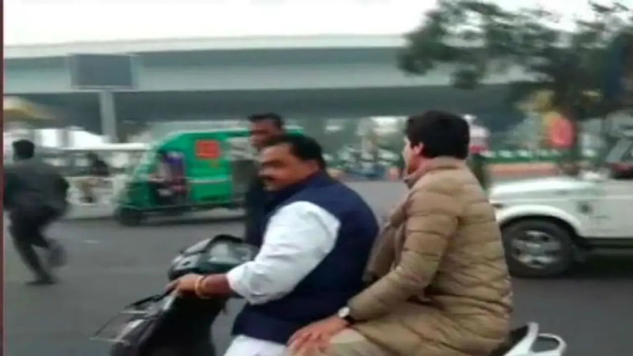 जुर्माना भरने के लिए कांग्रेसी मांग रहे थे चंदा, उधर वाहन स्वामी ने भर दिया चालान