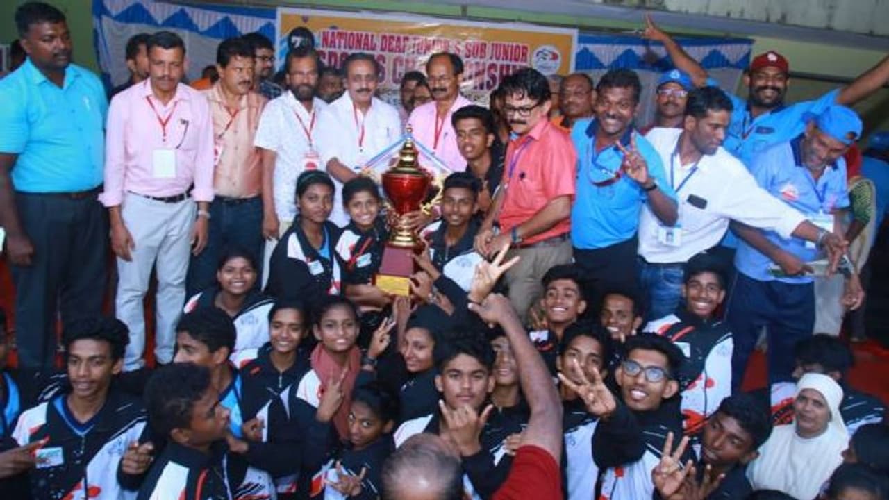 ദേശീയ ബധിര കായികമേളയില് വിജയ കിരീടം ചൂടി കേരളം ദേശീയ ബധിര കായികമേളയില് വിജയ കിരീടം ചൂടി കേരളം