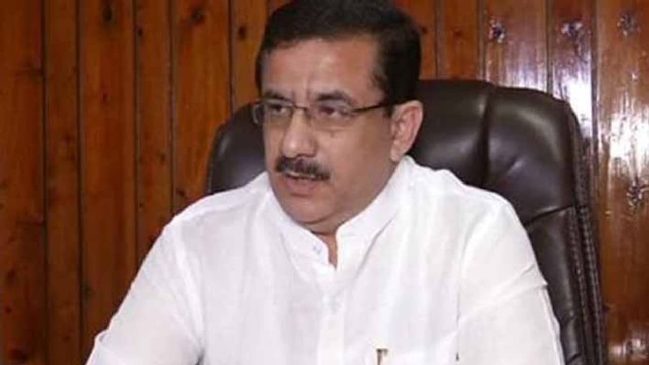 राहुल गांधी को वसीम रिजवी की सलाह, 'पाकिस्तान जाकर करें राजनीति, वहां आपके परिवार को चाहने वाले ज्यादा' राहुल गांधी को वसीम रिजवी की सलाह, 'पाकिस्तान जाकर करें राजनीति, वहां आपके परिवार को चाहने वाले ज्यादा'