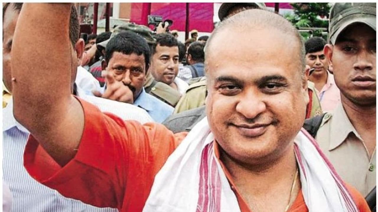 പൗരത്വ ഭേദഗതി: ജനരോഷത്തില്‍ നിന്ന് രക്ഷപ്പെടാന്‍ 5 കിലോമീറ്റര്‍ ഹെലികോപ്റ്ററില്‍ പറന്ന് അസം ധനമന്ത്രി