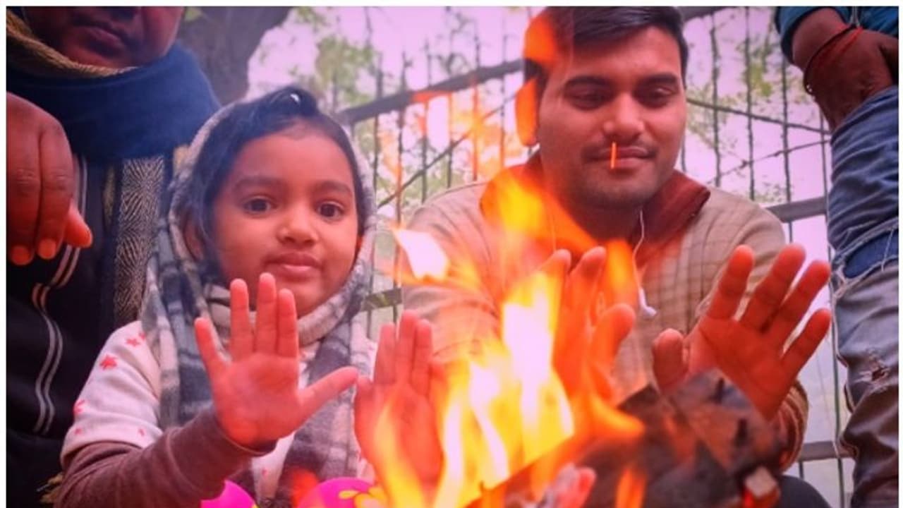 দেশজুড়ে শৈত্যপ্রবাহ, শীতের আমেজ কলকাতায় দেশজুড়ে শৈত্যপ্রবাহ, শীতের আমেজ কলকাতায়