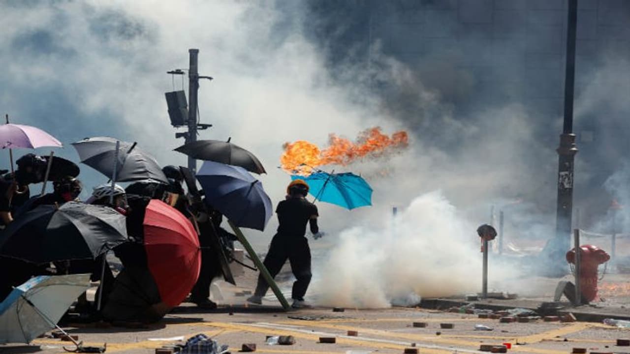 আরব বসন্ত থেকে গ্রেটার উত্থান, দেখে নিন এক দশকে বিশ্বে প্রতিবাদের ঝড়