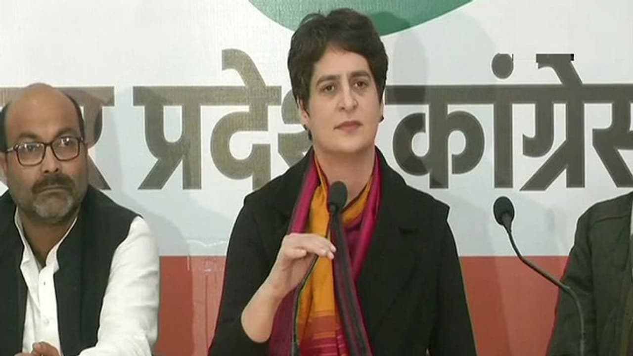 सीएम योगी कहते हैं बदला लिया जाएगा, इसी पर काम कर रही यूपी पुलिस; प्रियंका गांधी ने रखी ये 4 मांग सीएम योगी कहते हैं बदला लिया जाएगा, इसी पर काम कर रही यूपी पुलिस; प्रियंका गांधी ने रखी ये 4 मांग