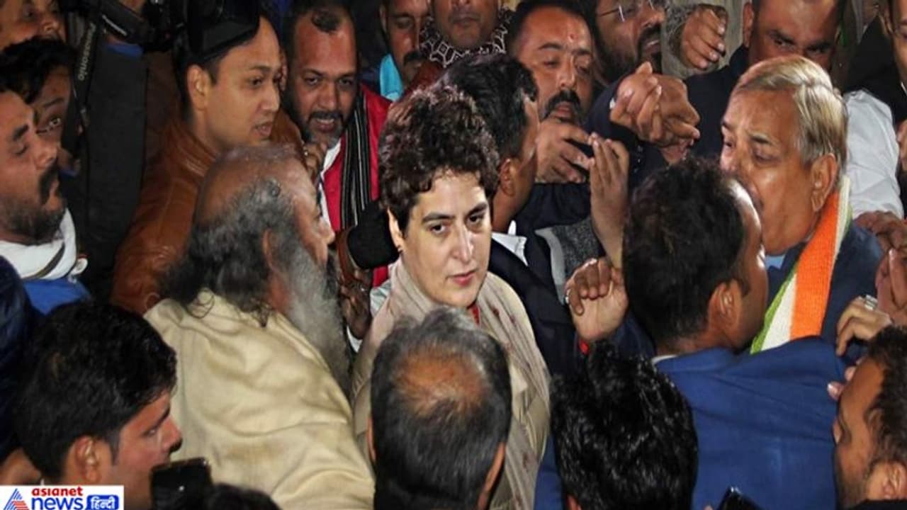 आरोपों पर CRPF की सफाई; अफसरों से नहीं हुई चूक, प्रियंका गांधी ने खुद तोड़ा सुरक्षा प्रोटोकॉल