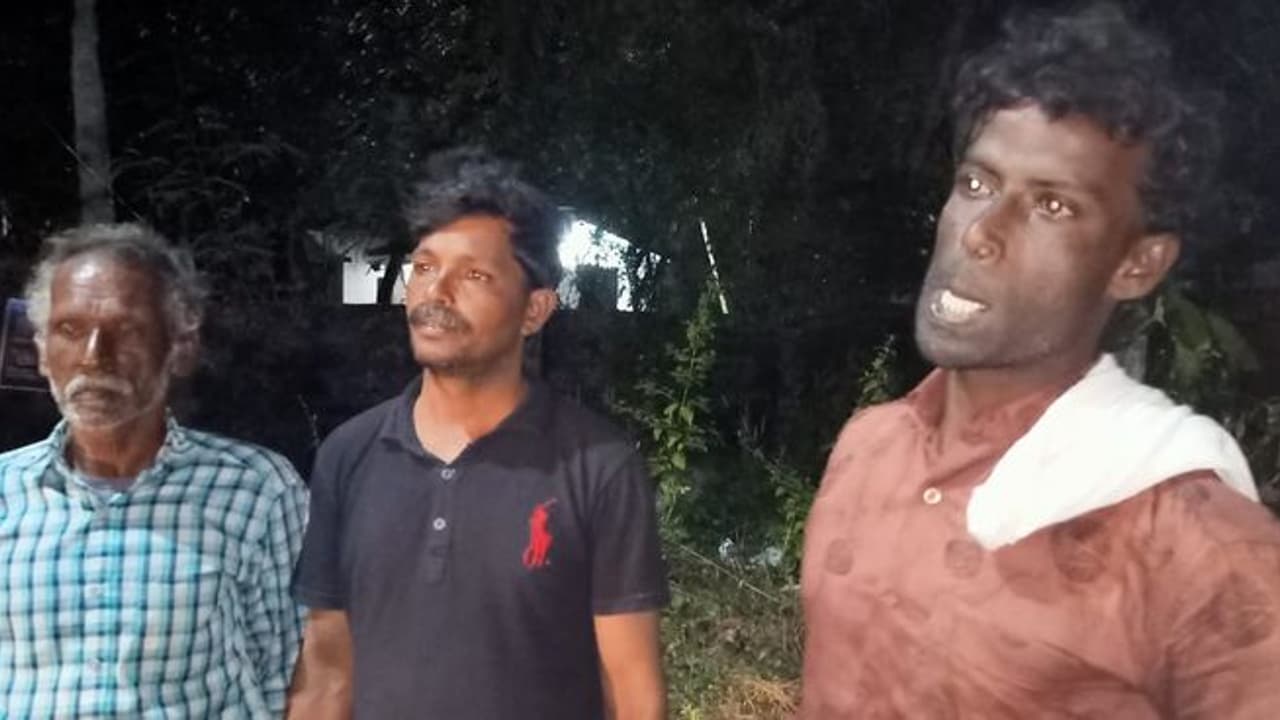 'വലിയ ശബ്ദം കേട്ട് നോക്കിയപ്പോള് കപ്പല് ഇരച്ച് വരുന്നതാണ് കണ്ടത്'; കടലിൽ കുടുങ്ങിയ മത്സ്യത്തൊഴിലാളികളുടെ നടുക്കുന്ന ഓർമകൾ 'വലിയ ശബ്ദം കേട്ട് നോക്കിയപ്പോള് കപ്പല് ഇരച്ച് വരുന്നതാണ് കണ്ടത്'; കടലിൽ കുടുങ്ങിയ മത്സ്യത്തൊഴിലാളികളുടെ നടുക്കുന്ന ഓർമകൾ