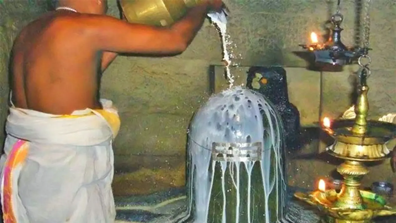 শ্রাবণ মাসে এই কাজগুলো করলে ক্রুদ্ধ হন মহাদেব, তাই এড়িয়ে চলুন এই বিষয়গুলো