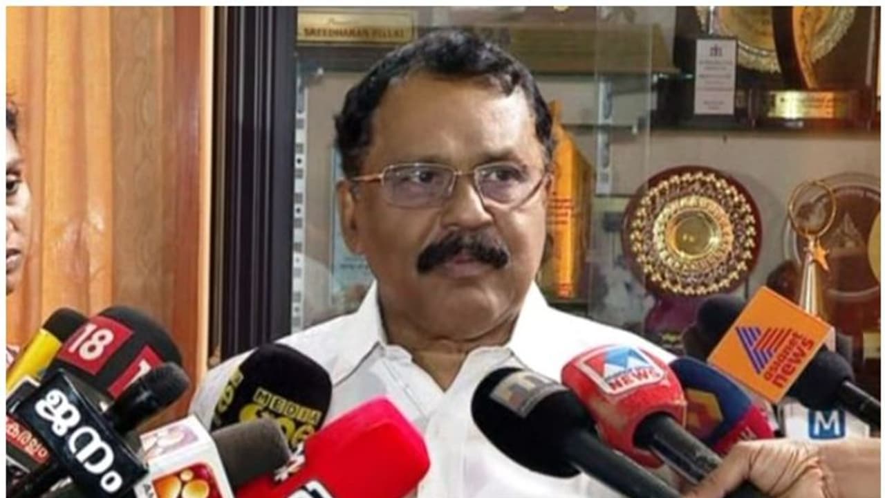 'ഇത്തരം രംഗങ്ങളിൽ കൂടുതൽ പക്വതയുള്ള സമൂഹമായി മാറാൻ നമുക്ക് കഴിയണം'; സുരേഷ് ഗോപി വിഷയത്തിൽ പി എസ് ശ്രീധരൻ പിള്ള