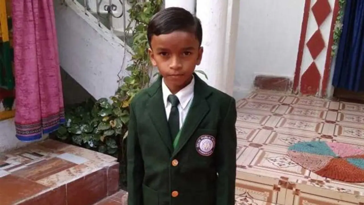 बेटे के लौटने के इंतजार में पागल सी हो गई है मां, दिनभर बच्चे की खोजने यहां वहां भटकता है पिता बेटे के लौटने के इंतजार में पागल सी हो गई है मां, दिनभर बच्चे की खोजने यहां वहां भटकता है पिता