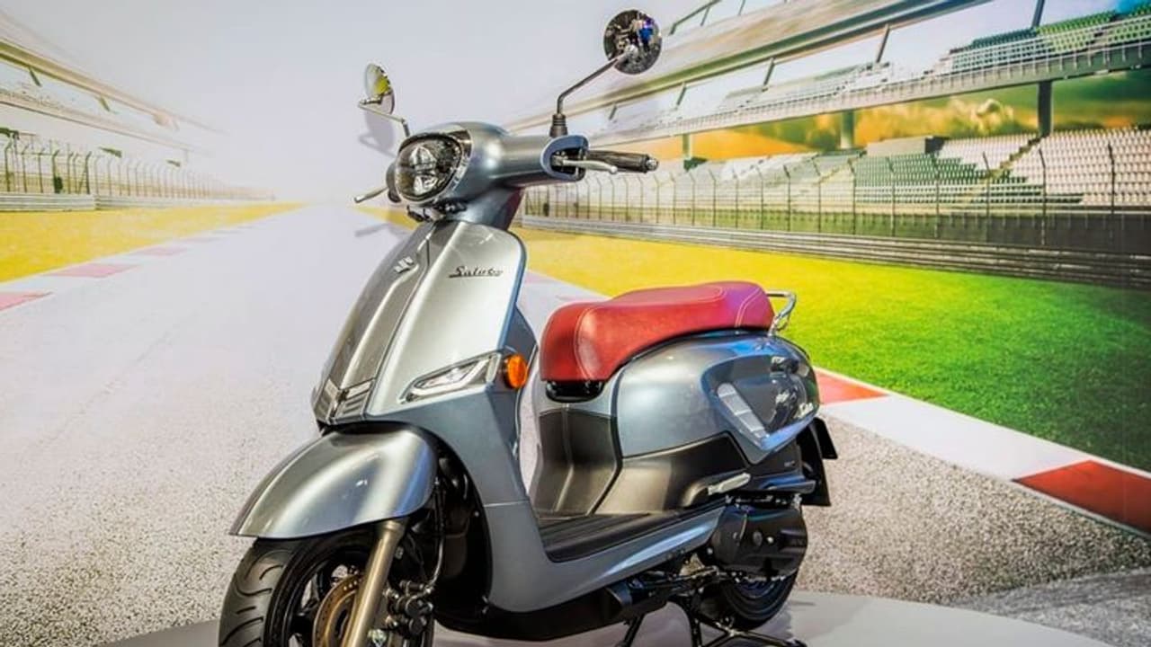 ವೆಸ್ಪಾ ಪ್ರತಿಸ್ಪರ್ಧಿ ಸುಜುಕಿ ಸಲ್ಯೂಟೋ ಸ್ಕೂಟರ್ ಅನಾವರಣ! ವೆಸ್ಪಾ ಪ್ರತಿಸ್ಪರ್ಧಿ ಸುಜುಕಿ ಸಲ್ಯೂಟೋ ಸ್ಕೂಟರ್ ಅನಾವರಣ!