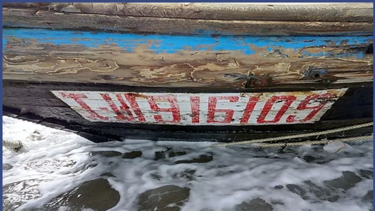 ജപ്പാന് തീരത്ത് വീണ്ടും ഉത്തരകൊറിയന് 'പ്രേതബോട്ട്' ജപ്പാന് തീരത്ത് വീണ്ടും ഉത്തരകൊറിയന് 'പ്രേതബോട്ട്'