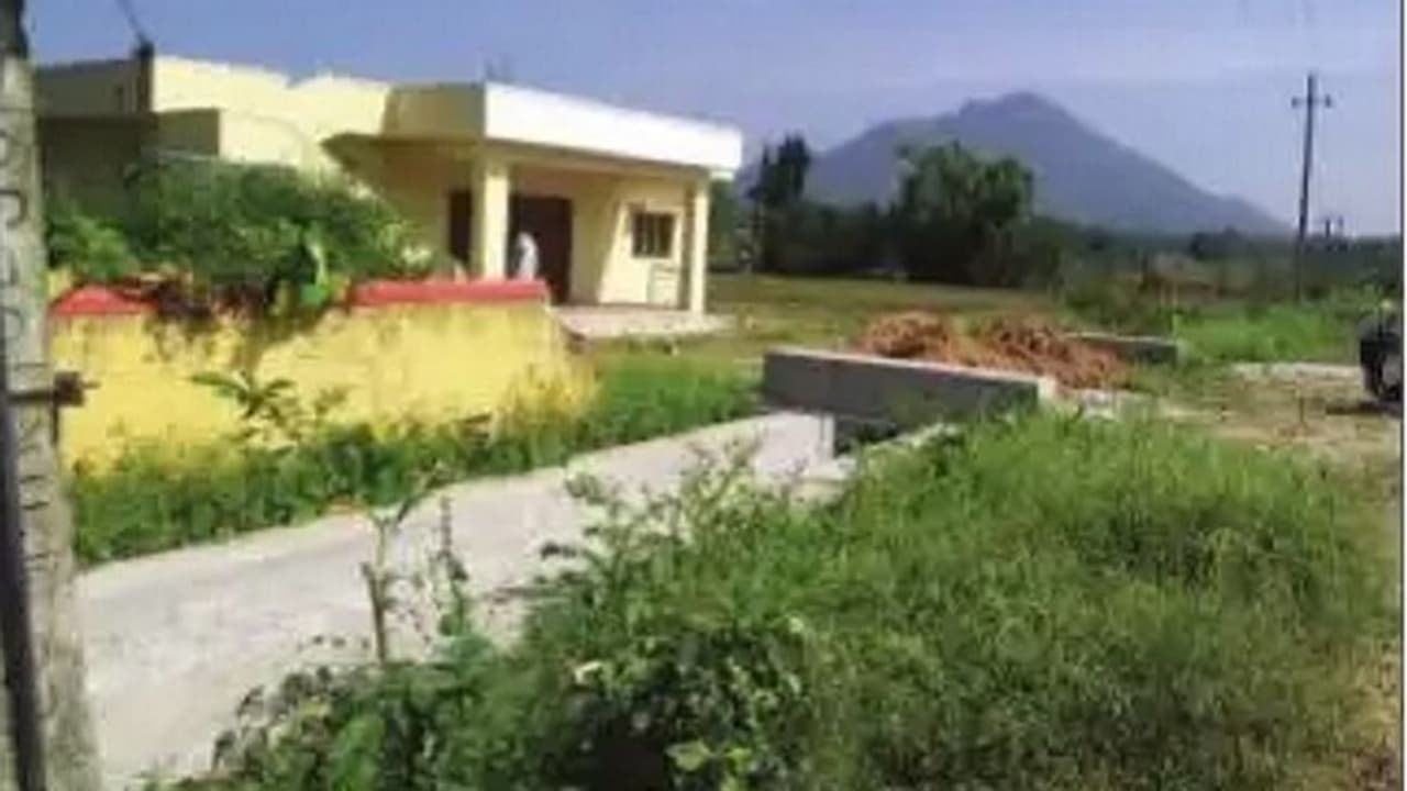 ಮೈಸೂರು: ಆರೋಗ್ಯ ಕೇಂದ್ರದ ಮುಂದೆಯೇ ತುಂಬಿ ನಿಲ್ಲುತ್ತೆ ಕೊಳಚೆ..!