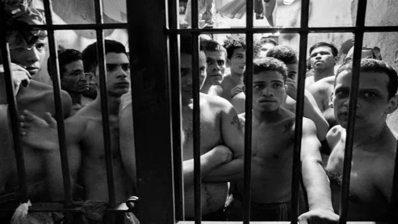 वेनेजुएला जेल हिंसा में हुई 10 कैदियों की मौत वेनेजुएला जेल हिंसा में हुई 10 कैदियों की मौत