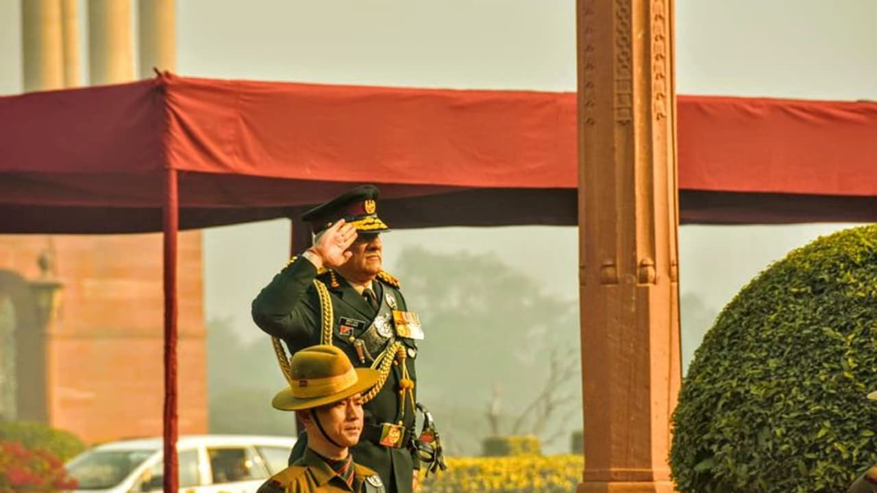 ನನ್ನ ತಲೆ ಹಗುರಾಗಿದೆ: ಹೊಸ ಹುದ್ದೆ ಕುರಿತು ಸಿಡಿಎಸ್ ರಾವತ್ ಅಭಿಮತ! ನನ್ನ ತಲೆ ಹಗುರಾಗಿದೆ: ಹೊಸ ಹುದ್ದೆ ಕುರಿತು ಸಿಡಿಎಸ್ ರಾವತ್ ಅಭಿಮತ!