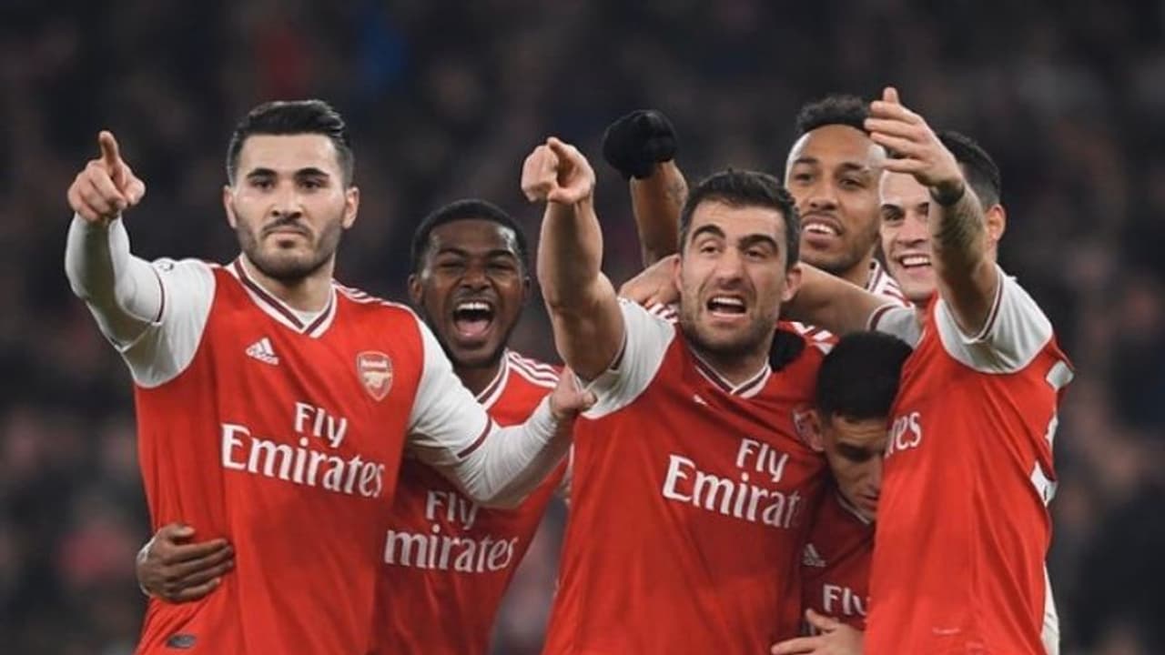 বিপর্যয়ের মোকাবিলায় কোচ এবং খেলোয়াড়দের মাইনে কমানোর সিদ্ধান্ত নিল আর্সেনাল ফুটবল ক্লাব বিপর্যয়ের মোকাবিলায় কোচ এবং খেলোয়াড়দের মাইনে কমানোর সিদ্ধান্ত নিল আর্সেনাল ফুটবল ক্লাব