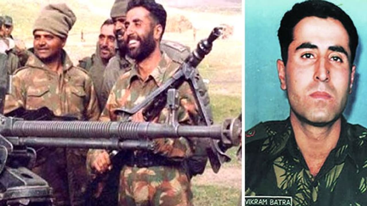 करगिल के हीरो विक्रम बत्रा के नाम पर होगा दिल्ली का यह चौक, पिता ने ऐसे जताई खुशी करगिल के हीरो विक्रम बत्रा के नाम पर होगा दिल्ली का यह चौक, पिता ने ऐसे जताई खुशी