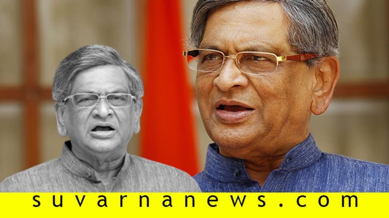 ನಾಟಕಕ್ಕೆ ಹಣ ಕೊಟ್ಟಿದ್ದಕ್ಕಾಗಿ ಅನರ್ಹ ಶಾಸಕ: ಕೃಷ್ಣ ರಾಜಕಾರಣದ ರಸ ನಿಮಿಷಗಳು! ನಾಟಕಕ್ಕೆ ಹಣ ಕೊಟ್ಟಿದ್ದಕ್ಕಾಗಿ ಅನರ್ಹ ಶಾಸಕ: ಕೃಷ್ಣ ರಾಜಕಾರಣದ ರಸ ನಿಮಿಷಗಳು!