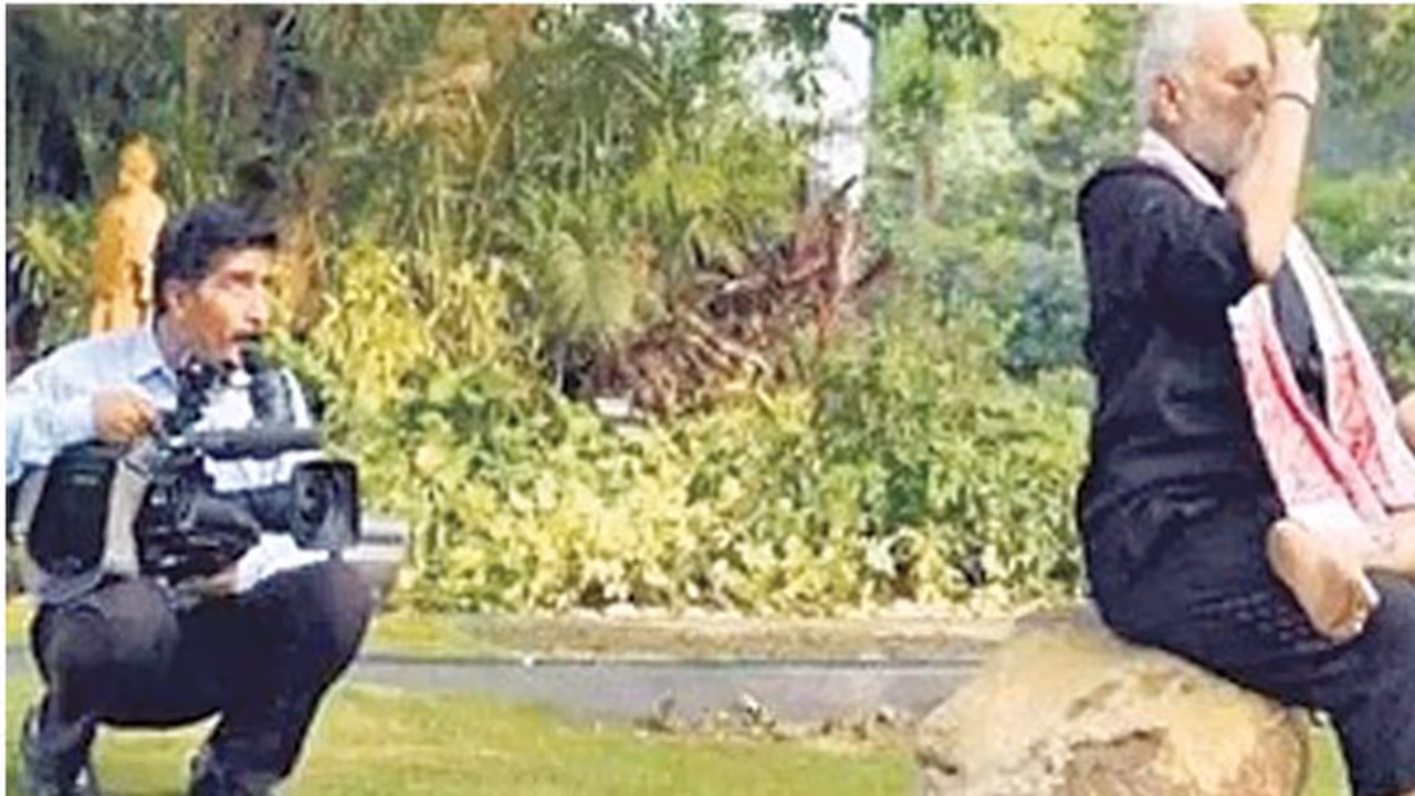 ಪ್ರಧಾನಿ ಮೋದಿ ಫೋಟೋ, ವಿಡಿಯೋಗ್ರಾಫರ್ ಕನ್ನಡಿಗ! ಪ್ರಧಾನಿ ಮೋದಿ ಫೋಟೋ, ವಿಡಿಯೋಗ್ರಾಫರ್ ಕನ್ನಡಿಗ!