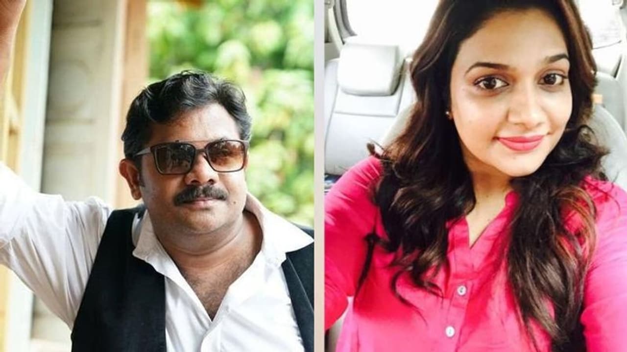 'കോമഡി സ്റ്റാറി'ല്‍ റിമിയെ പ്രൊപ്പോസ് ചെയ്ത് ഹരീഷ് കണാരന്‍; റിമിയുടെ രസകരമായ മറുപടി