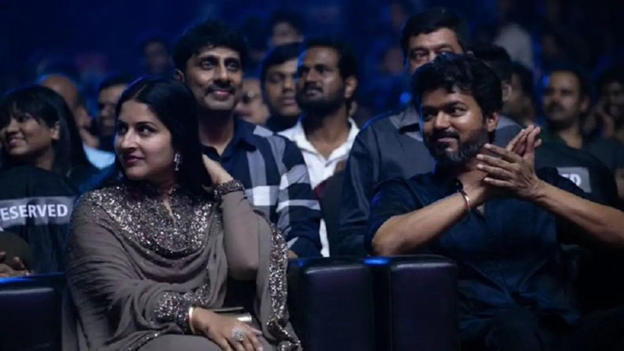 நடிகர் விஜய் மனைவிக்கு சிம்ரனால் நடந்த மறக்க முடியாத சம்பவம்...!! திரைத்துறையில் பரபரப்பு...!! நடிகர் விஜய் மனைவிக்கு சிம்ரனால் நடந்த மறக்க முடியாத சம்பவம்...!! திரைத்துறையில் பரபரப்பு...!!