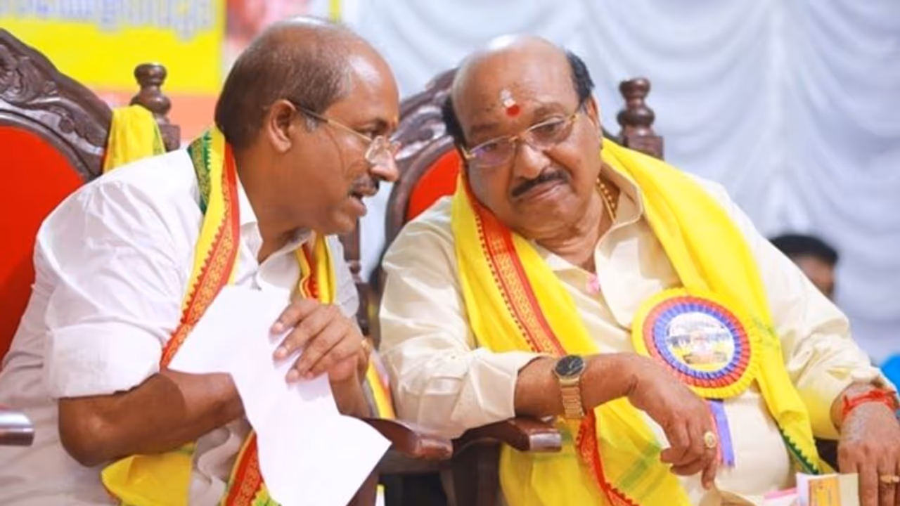 ശാശ്വതീകാനന്ദയുടെ മരണം: നിര്ണായക തെളിവുകള് പുറത്തു വിടുമെന്ന് സുഭാഷ് വാസു ശാശ്വതീകാനന്ദയുടെ മരണം: നിര്ണായക തെളിവുകള് പുറത്തു വിടുമെന്ന് സുഭാഷ് വാസു