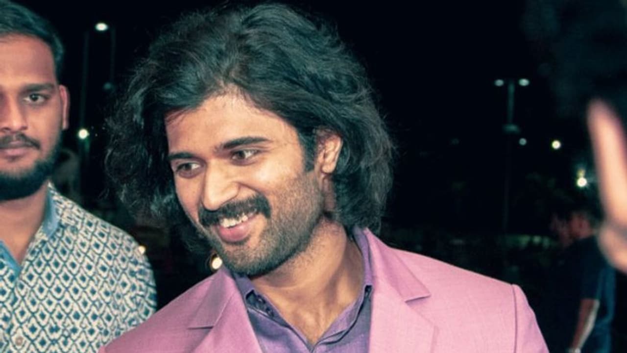 విజయ్ దేవరకొండపై ఇంత నెగెటివిటీ.. తట్టుకోగలడా..?