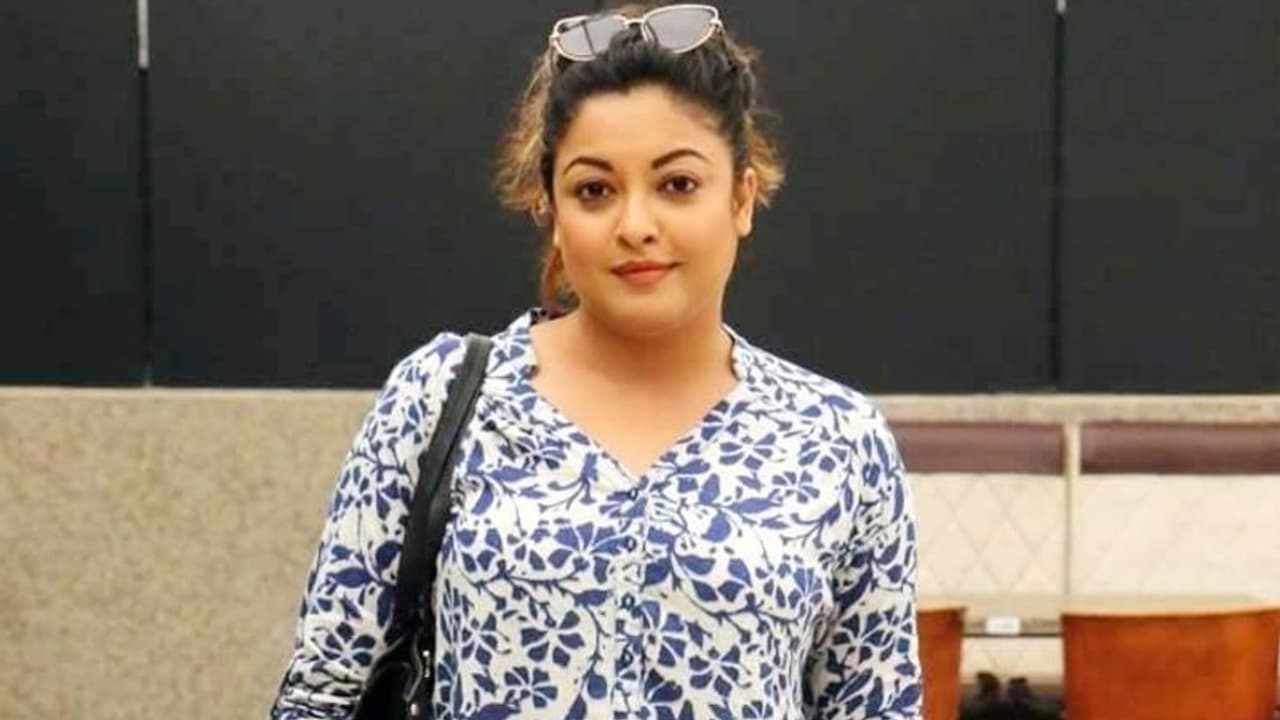 अब कौन लड़ेगा तनुश्री दत्ता का केस ? एक्ट्रेस के वकील पर ही लगा छेड़छाड़ का आरोप अब कौन लड़ेगा तनुश्री दत्ता का केस ? एक्ट्रेस के वकील पर ही लगा छेड़छाड़ का आरोप