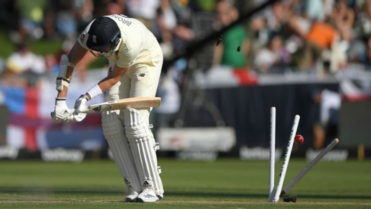 பந்தை அடிக்கலாமா வேண்டாமானு அரைமணி நேரமாப்பா யோசிப்பாங்க..? காமெடியா அவுட்டான பிராட்.. வீடியோ பந்தை அடிக்கலாமா வேண்டாமானு அரைமணி நேரமாப்பா யோசிப்பாங்க..? காமெடியா அவுட்டான பிராட்.. வீடியோ