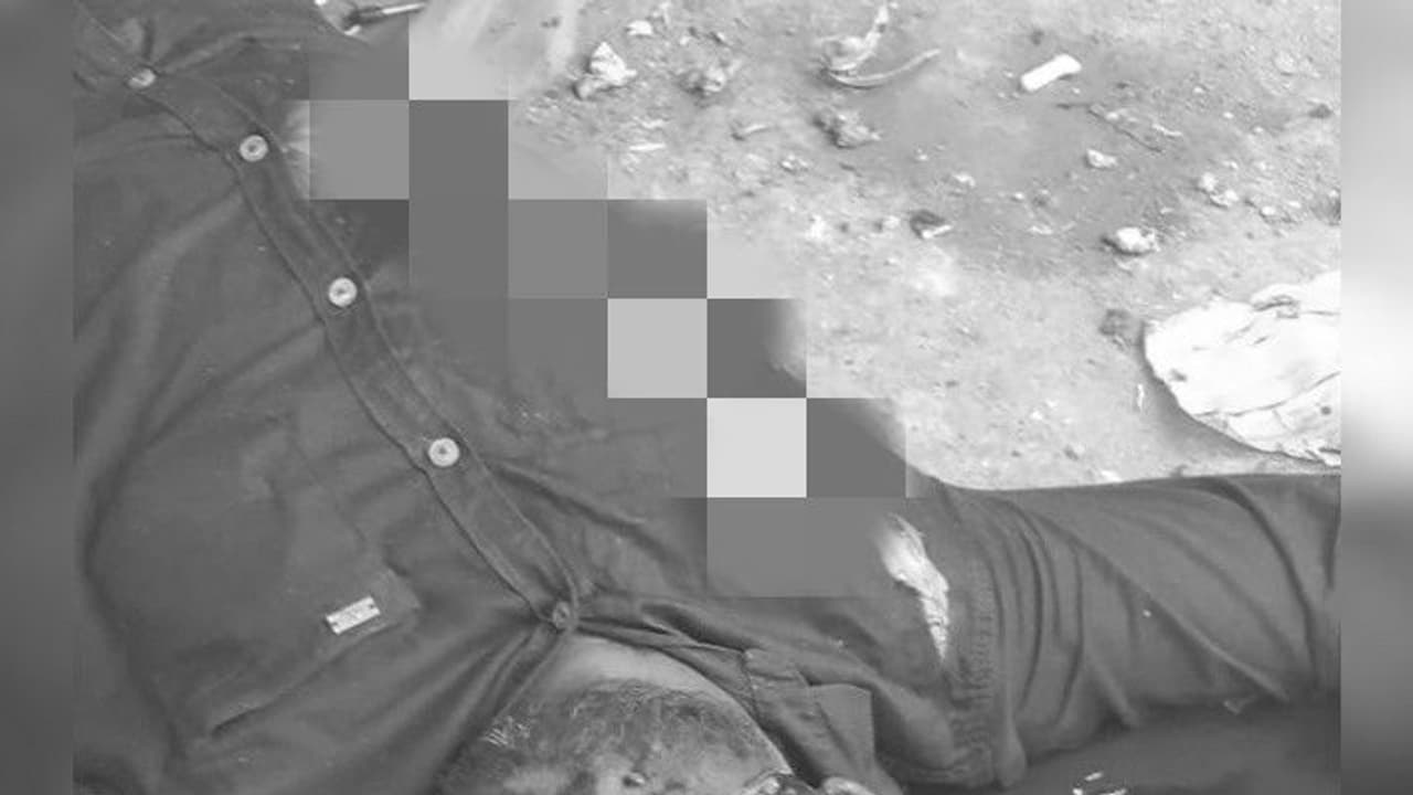 பிரபல ரவுடி துடிக்கத் துடிக்க வெட்டிப் படுகொலை..! முன்விரோதத்தில் வெறிச்செயல்..! பிரபல ரவுடி துடிக்கத் துடிக்க வெட்டிப் படுகொலை..! முன்விரோதத்தில் வெறிச்செயல்..!