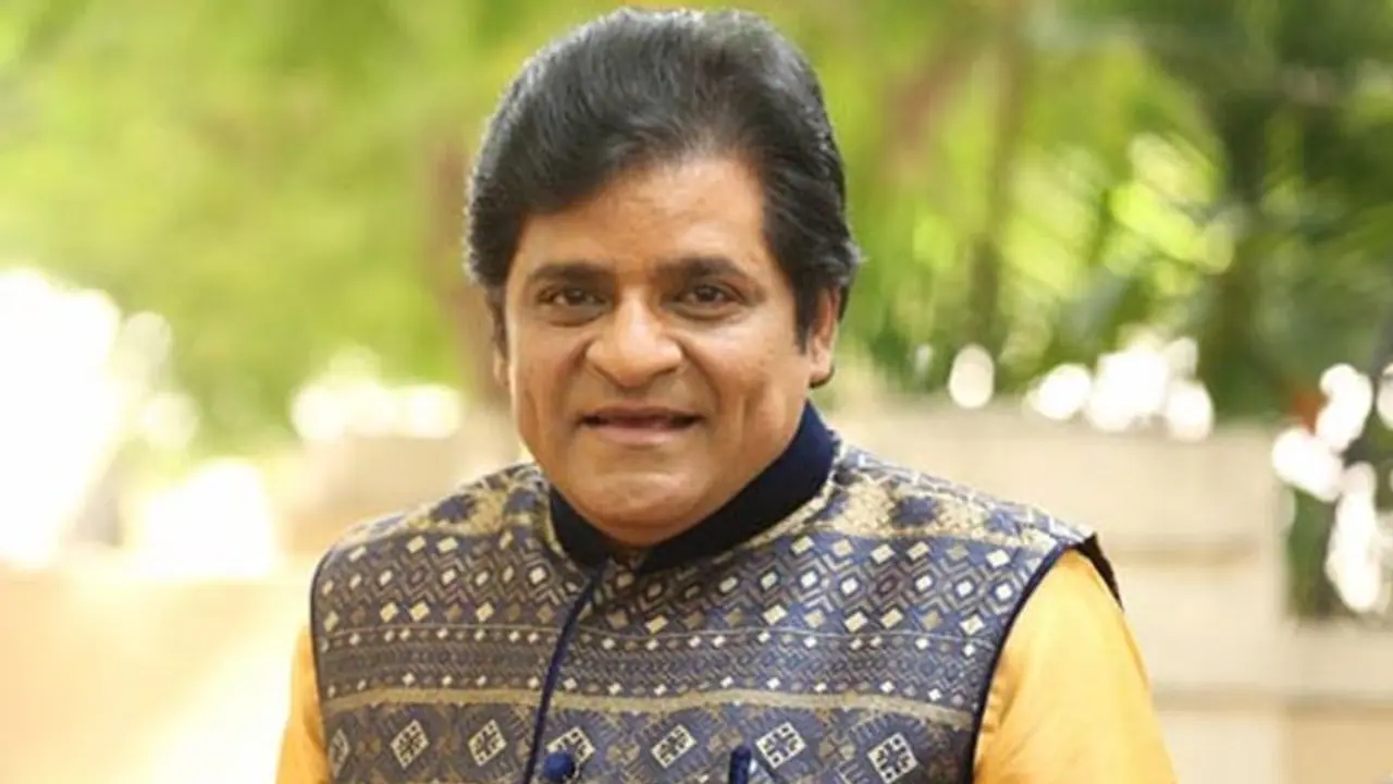 ఢిల్లీ బీజేపీ ఆఫీస్లో సినీ నటుడు అలీ: జగన్కు షాకిస్తారా? ఢిల్లీ బీజేపీ ఆఫీస్లో సినీ నటుడు అలీ: జగన్కు షాకిస్తారా?