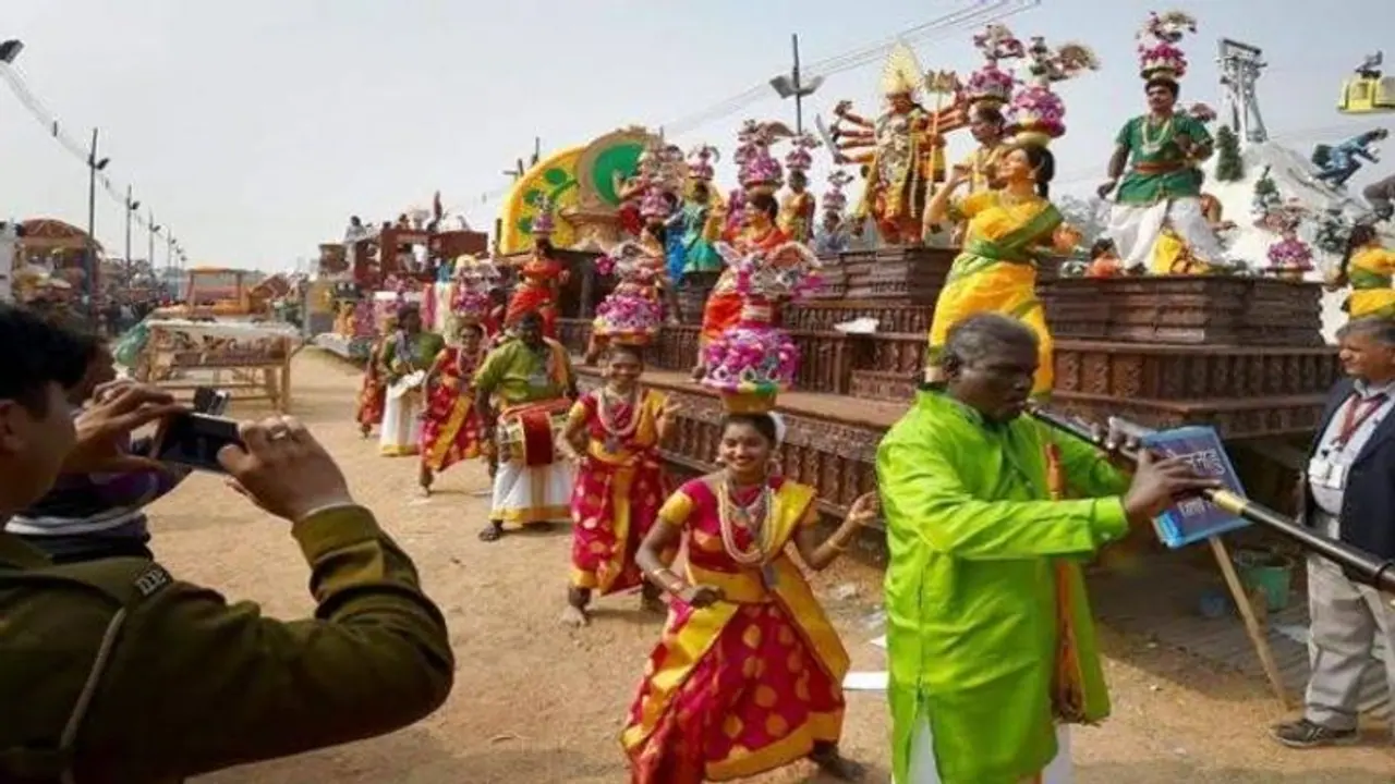 குடியரசு தின விழா அலங்கார ஊர்தியில் மே.வங்கம், மகாராஷ்டிரா, கேரள மாநிலங்களுக்கு இடமில்லை ... குடியரசு தின விழா அலங்கார ஊர்தியில் மே.வங்கம், மகாராஷ்டிரா, கேரள மாநிலங்களுக்கு இடமில்லை ...