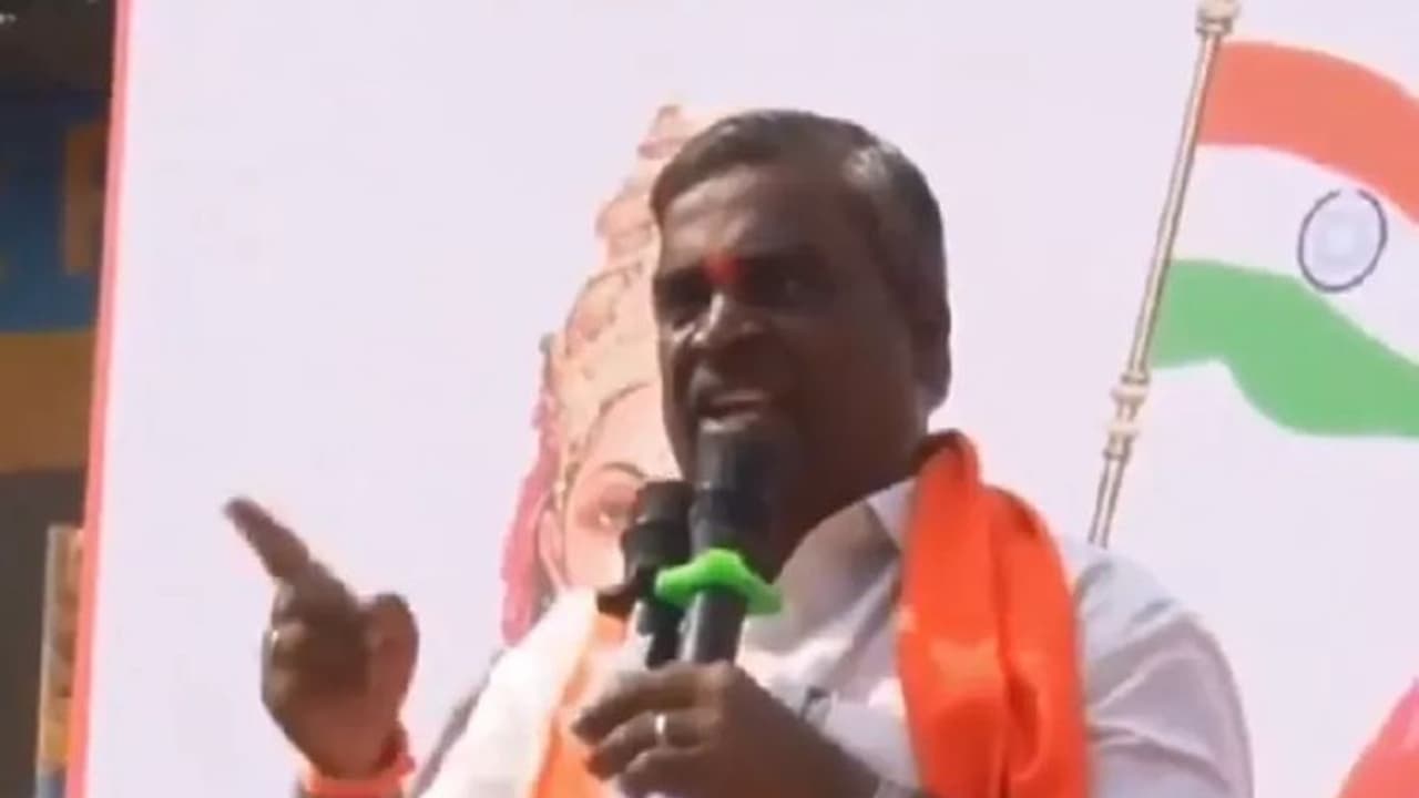 'நீங்க 17 சதவீதம் தான்'..! இஸ்லாமியர்களை பகிரங்கமாக எச்சரித்த பாஜக எம்.எல்.ஏ..! 'நீங்க 17 சதவீதம் தான்'..! இஸ்லாமியர்களை பகிரங்கமாக எச்சரித்த பாஜக எம்.எல்.ஏ..!