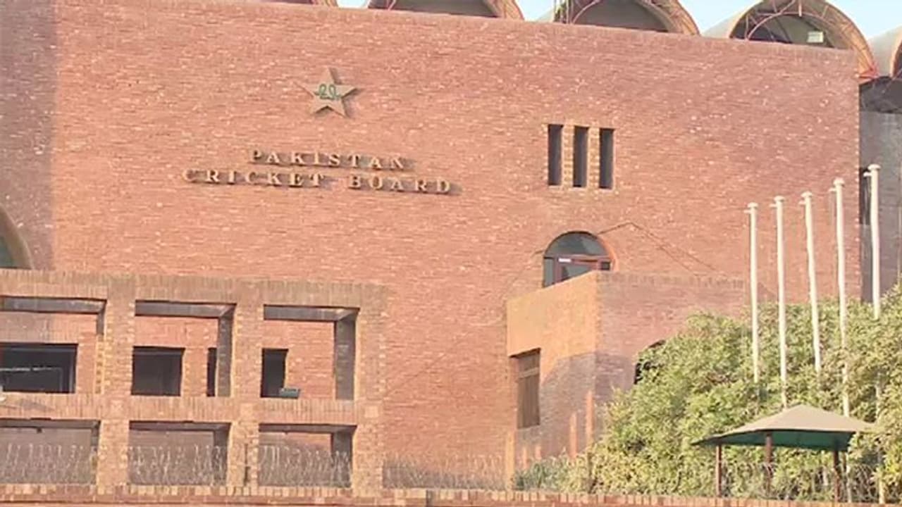 PCB ने ठुकराया बांग्लादेश का प्रस्ताव, एक टेस्ट पाकिस्तान में तो दूसरा ढाका में खेलने का मिला था प्रपोजल PCB ने ठुकराया बांग्लादेश का प्रस्ताव, एक टेस्ट पाकिस्तान में तो दूसरा ढाका में खेलने का मिला था प्रपोजल