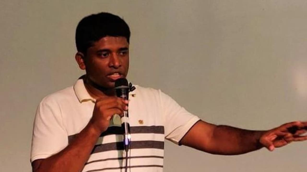 മുമ്പ് ആര്എസ്എസ് പ്രവര്ത്തകനായിരുന്നു, തിരിച്ചറിവ് വന്നതോടെ മാറി: കണ്ണന് ഗോപിനാഥന് മുമ്പ് ആര്എസ്എസ് പ്രവര്ത്തകനായിരുന്നു, തിരിച്ചറിവ് വന്നതോടെ മാറി: കണ്ണന് ഗോപിനാഥന്