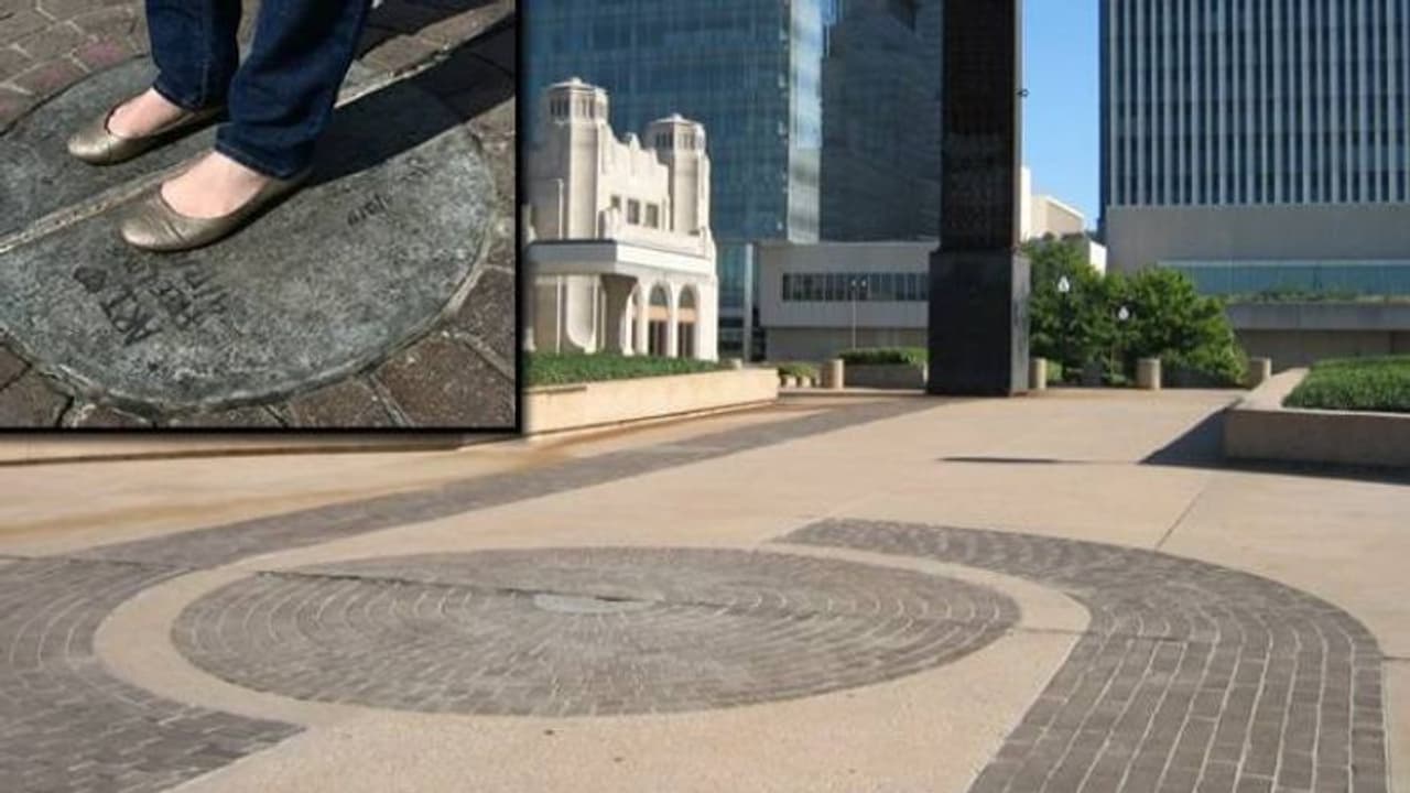 'പ്രപഞ്ചത്തിന്റെ കേന്ദ്രം' എന്ന് വിളിപ്പേരുള്ള സ്ഥലം; ഒളിച്ചുവെച്ചിരിക്കുന്നത് ആര്ക്കും പിടിതരാത്ത വിസ്മയങ്ങള് 'പ്രപഞ്ചത്തിന്റെ കേന്ദ്രം' എന്ന് വിളിപ്പേരുള്ള സ്ഥലം; ഒളിച്ചുവെച്ചിരിക്കുന്നത് ആര്ക്കും പിടിതരാത്ത വിസ്മയങ്ങള്