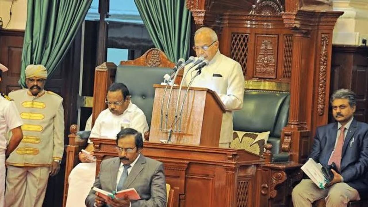 பரபரப்பான சூழ்நிலையில் இன்று கூடுகிறது தமிழக சட்டப் பேரவை !! ஆளுநர் உரை … முக்கிய அறிவிப்புகள் !! அனல் கிளப்ப திமுக முடிவு !! பரபரப்பான சூழ்நிலையில் இன்று கூடுகிறது தமிழக சட்டப் பேரவை !! ஆளுநர் உரை … முக்கிய அறிவிப்புகள் !! அனல் கிளப்ப திமுக முடிவு !!