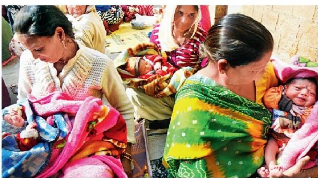 ഗുജറാത്തിലും ശിശുമരണം; രണ്ട് സർക്കാർ ആശുപത്രികളിലായി മരിച്ചത് 219 കുഞ്ഞുങ്ങൾ ഗുജറാത്തിലും ശിശുമരണം; രണ്ട് സർക്കാർ ആശുപത്രികളിലായി മരിച്ചത് 219 കുഞ്ഞുങ്ങൾ