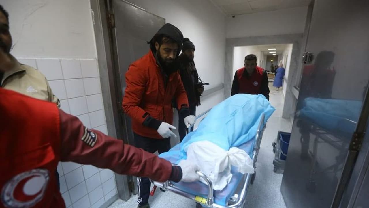 கண்ணிமைக்கும் நேரத்தில் 30 ராணுவ வீரர்கள் துடிதுடித்து இறந்தனர்...!! 10 பேர் உயிருக்கு போராட்டம்..!! கண்ணிமைக்கும் நேரத்தில் 30 ராணுவ வீரர்கள் துடிதுடித்து இறந்தனர்...!! 10 பேர் உயிருக்கு போராட்டம்..!!