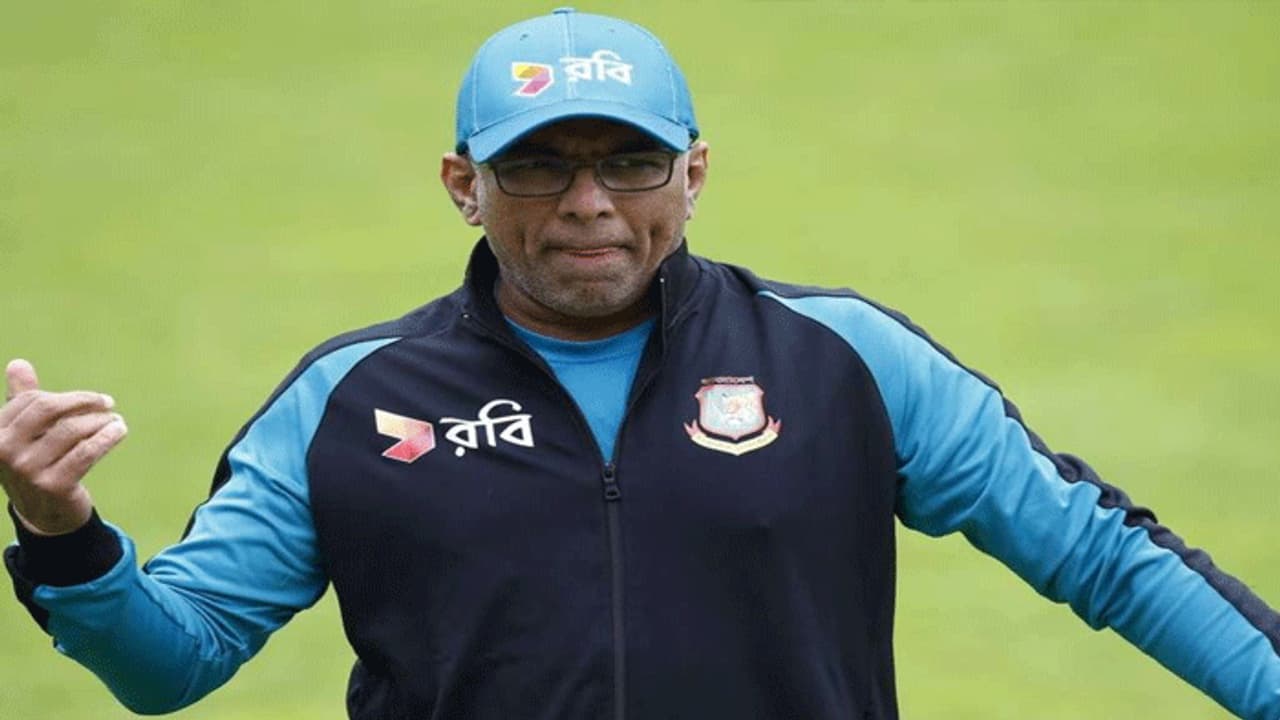 పదవి నుంచి పీకేస్తారా..? రూ.36కోట్లు ఇవ్వండి పదవి నుంచి పీకేస్తారా..? రూ.36కోట్లు ఇవ్వండి