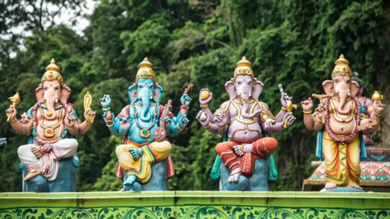 ব্যবসায় সাফল্য লাভে স্থাপন করুন এই গণেশ এর মূর্তি, মেনে চলুন বিশেষ এই রীতি ব্যবসায় সাফল্য লাভে স্থাপন করুন এই গণেশ এর মূর্তি, মেনে চলুন বিশেষ এই রীতি