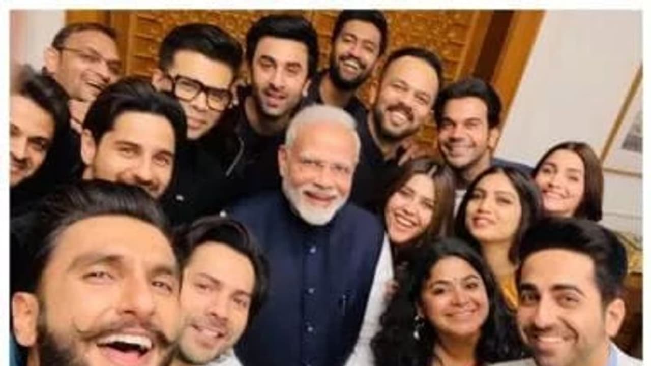 மோடியும் வேண்டாம் பிஜேபியும் வேண்டாம், அலறியடித்து ஓடிய நடிகர் நடிகைகள்..!! உச்சகட்ட காண்டில் அமித்ஷா ஜி..!! மோடியும் வேண்டாம் பிஜேபியும் வேண்டாம், அலறியடித்து ஓடிய நடிகர் நடிகைகள்..!! உச்சகட்ட காண்டில் அமித்ஷா ஜி..!!