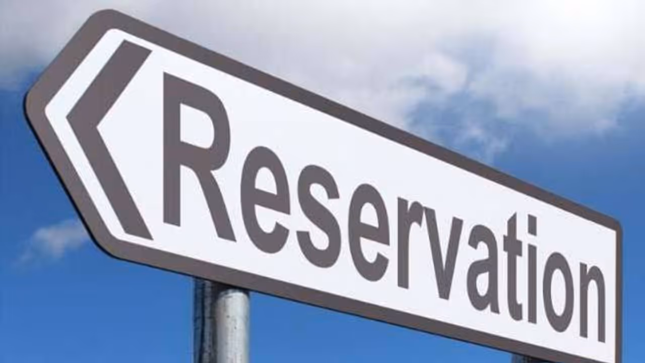 వాళ్లకు రాజ్యాధికారం లేదా, 35 మంది ఎమ్మెల్యేలున్నారు.. కాపులకు మెచ్యూరిటీయే లేదు : మాజీ సీఎస్ రామ్మోహన్ రావు వాళ్లకు రాజ్యాధికారం లేదా, 35 మంది ఎమ్మెల్యేలున్నారు.. కాపులకు మెచ్యూరిటీయే లేదు : మాజీ సీఎస్ రామ్మోహన్ రావు