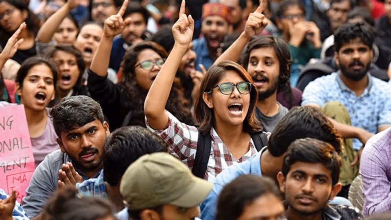 വിദ്യാര്‍ത്ഥി പ്രക്ഷോഭങ്ങള്‍ ഇന്നോ ഇന്നലെയോ തുടങ്ങിയതല്ല ഇന്ത്യയില്‍, അധികാരികളെ വിറപ്പിച്ച ചരിത്രമുണ്ട് വിദ്യാര്‍ത്ഥി പ്രസ്ഥാനങ്ങള്‍ക്ക്