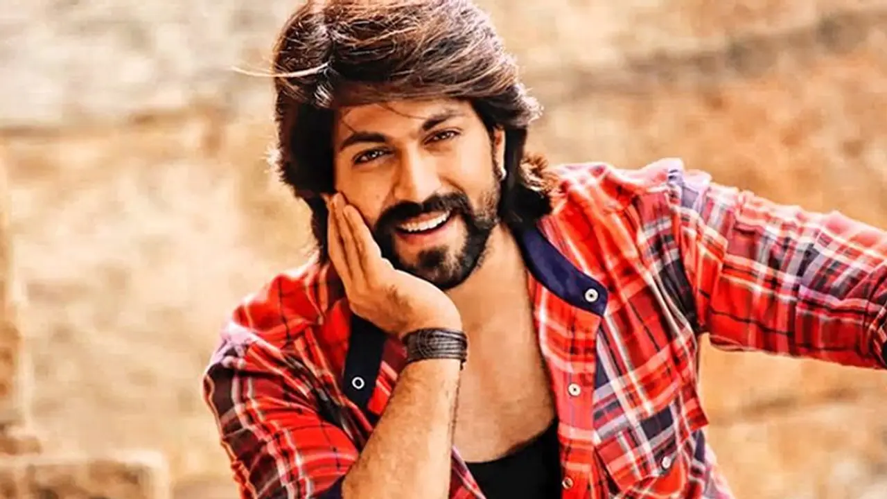 ರಾಕಿಂಗ್ ಸ್ಟಾರ್ ಫಾರ್ಮುಲಾ ಹೈಜಾಕ್ ಆಯ್ತಾ, KGF ನಟ ಯಶ್ ಸಕ್ಸಸ್ ಸೂತ್ರದ ಗುಟ್ಟು ರಟ್ಟಾಯ್ತು! ರಾಕಿಂಗ್ ಸ್ಟಾರ್ ಫಾರ್ಮುಲಾ ಹೈಜಾಕ್ ಆಯ್ತಾ, KGF ನಟ ಯಶ್ ಸಕ್ಸಸ್ ಸೂತ್ರದ ಗುಟ್ಟು ರಟ್ಟಾಯ್ತು!